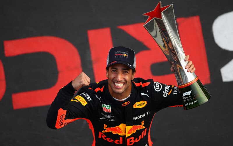 - Daniel Ricciardo return ? Old F1 World Champion 'What does he have to gain?'