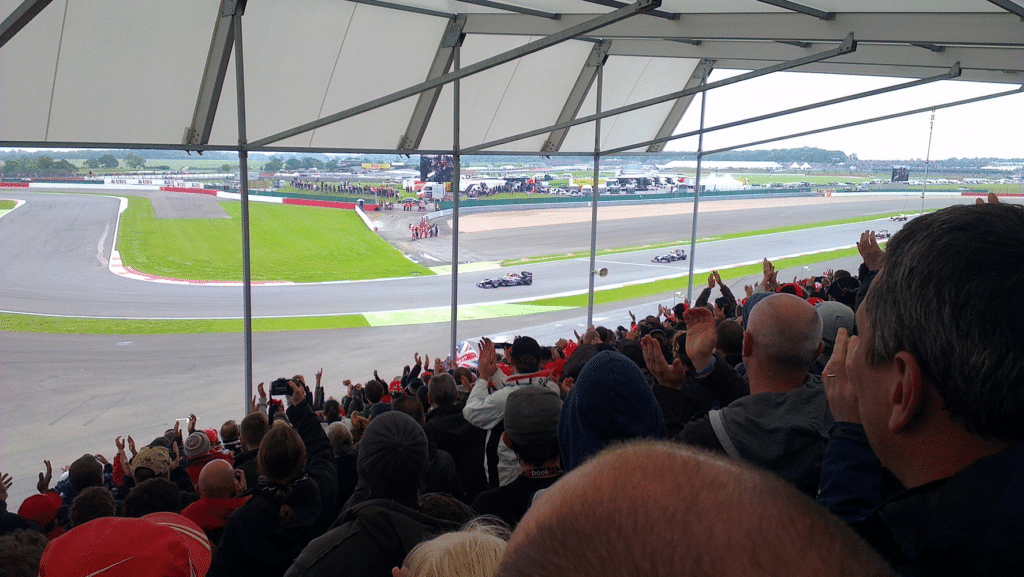 - 2023 British Grand Prix Travel Guide - Tips and best Granstands
