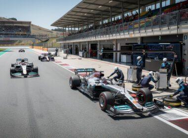 follow live updates from day 5 of the f1 pre-season testing in barcelona. get real-time insights, lap times, and team performance as the drivers prepare for the upcoming formula 1 season.